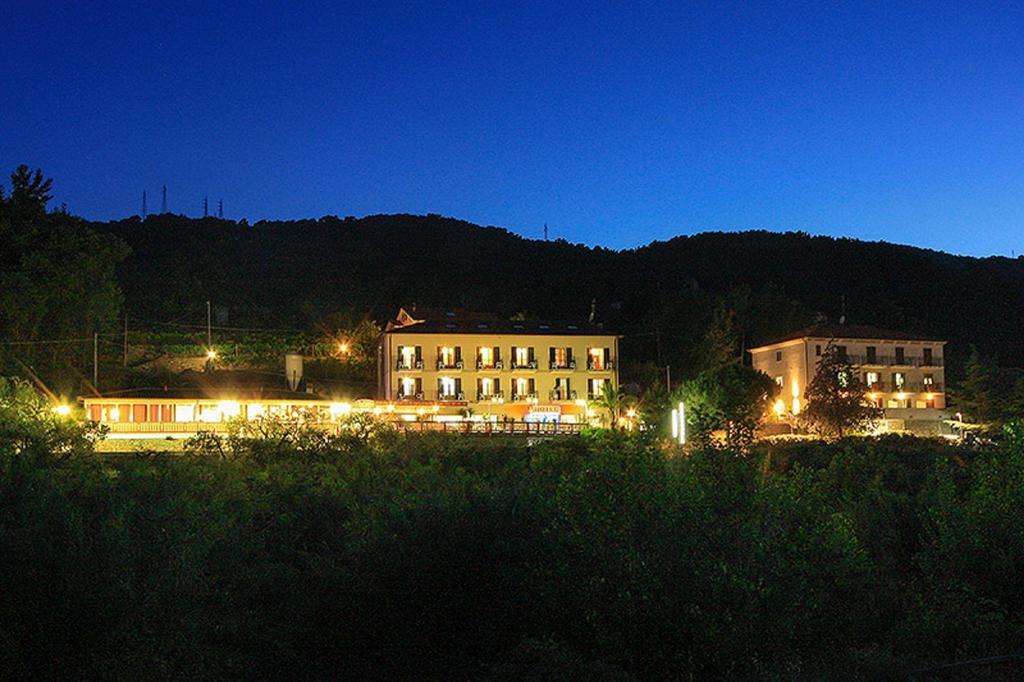 سان بارتولومِيو آل ما Albergo Ristorante San Matteo المظهر الخارجي الصورة