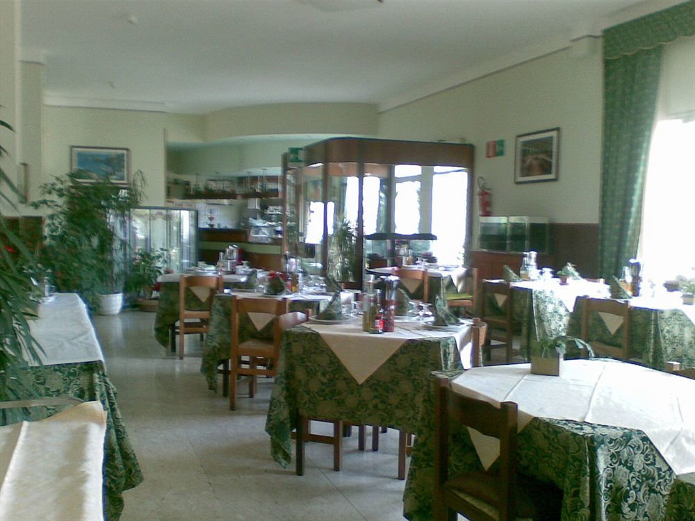 سان بارتولومِيو آل ما Albergo Ristorante San Matteo المظهر الخارجي الصورة